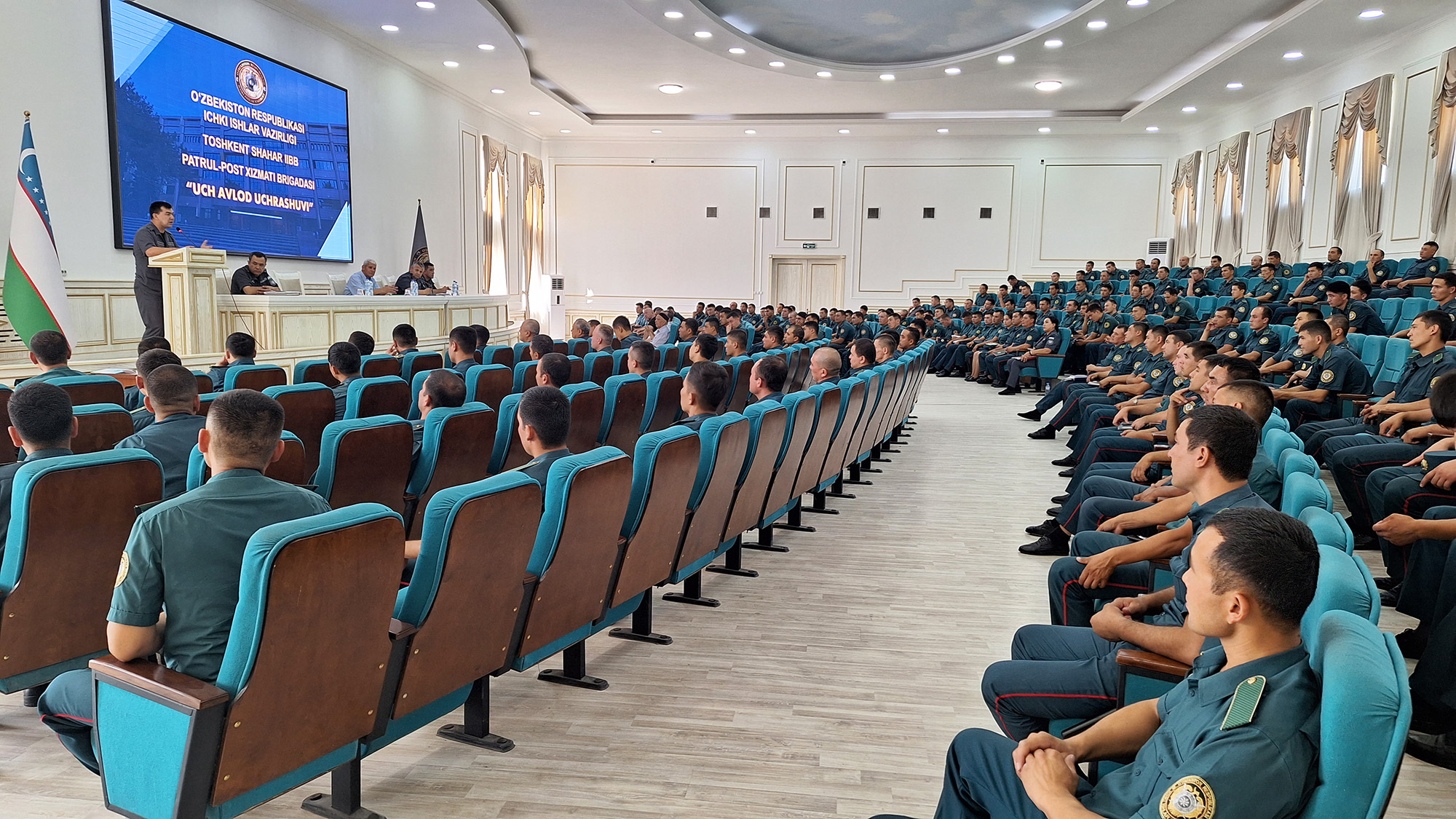 В бригаде ППС ГУВД Ташкента прошла встреча трех поколений