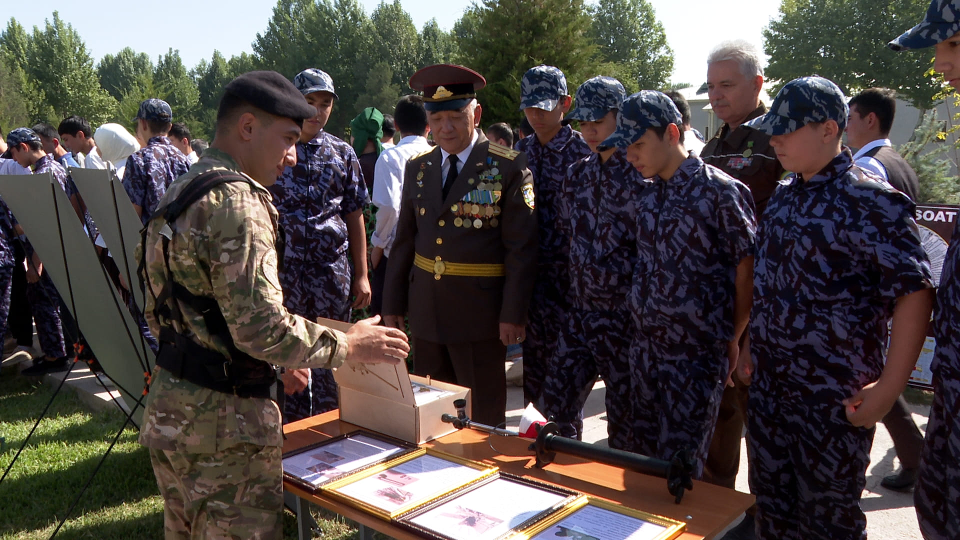 Участники специальных курсов побывали в Чирчикском высшем танковом командно-инженерном учи...