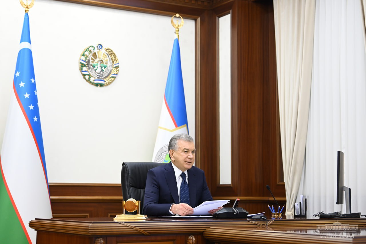 Президент Шавкат Мирзиёев провел совещание по проектам в сфере гидроэнергетики и задачам п...