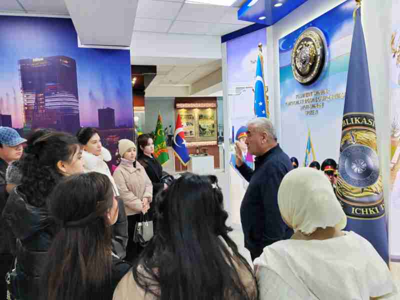 Для учащихся ряда учебных заведений и махаллинской молодежи организовали экскурсию в музей...