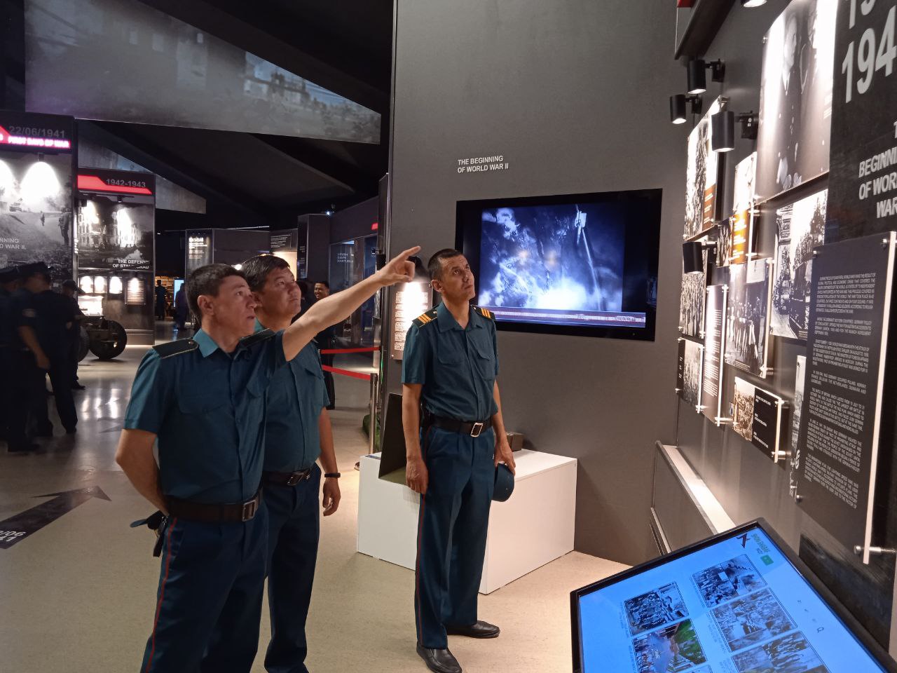 Рассказывают экспонаты музея 