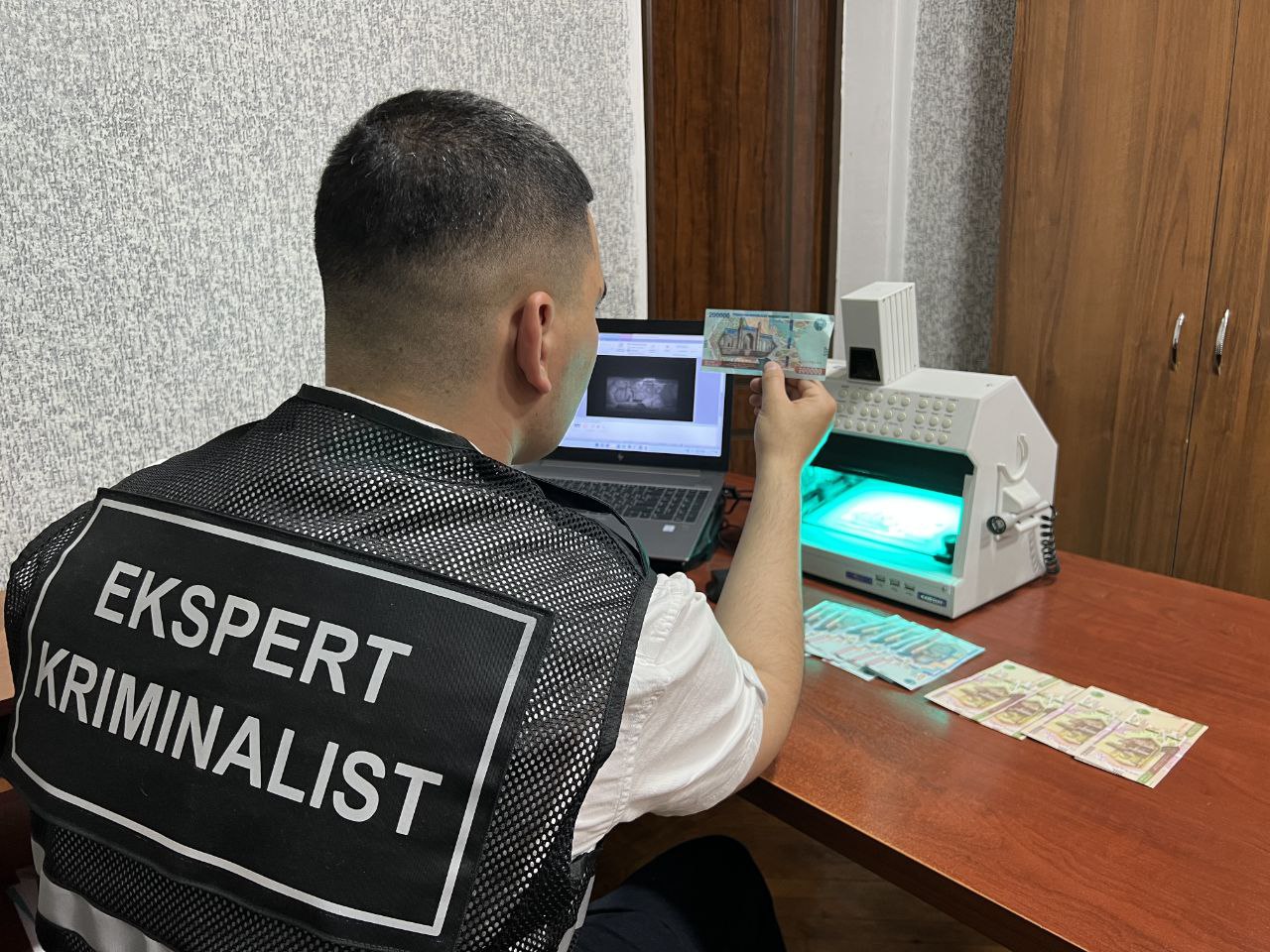 По факту сбыта фальшивых купюр возбуждено уголовное дело