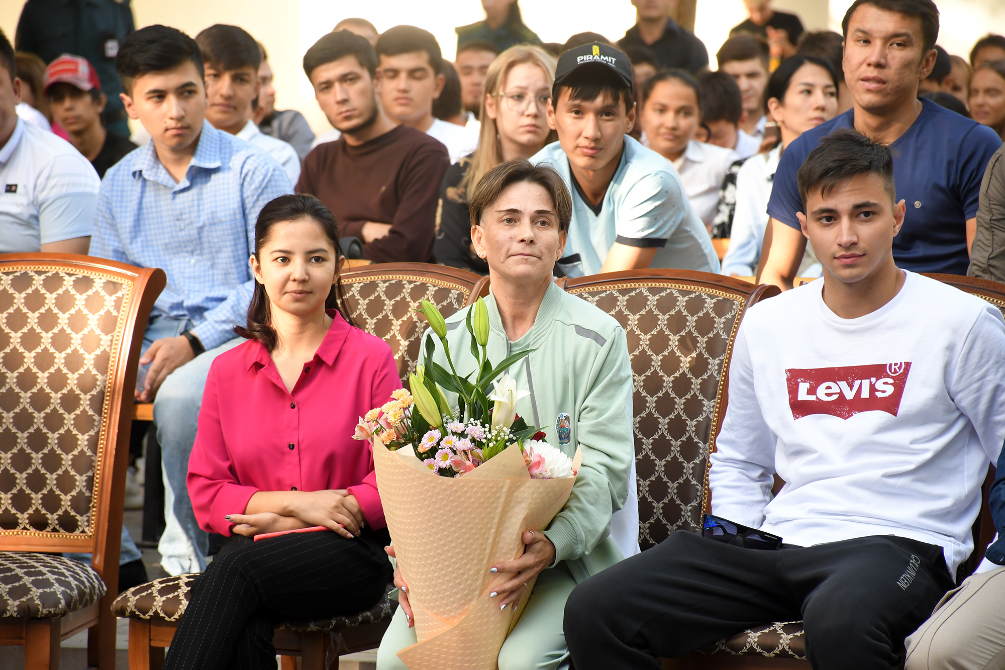 Мирзо-Улугбекский район принял эстафету встреч, проводимых начальником ГУВД г. Ташкента с ...