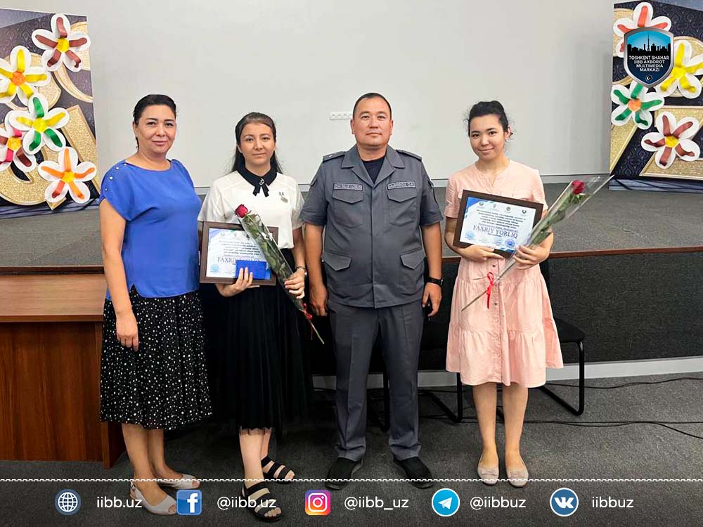 Руководитель третьего сектора Шайхантохурского района поздравил лучших выпускников средней...