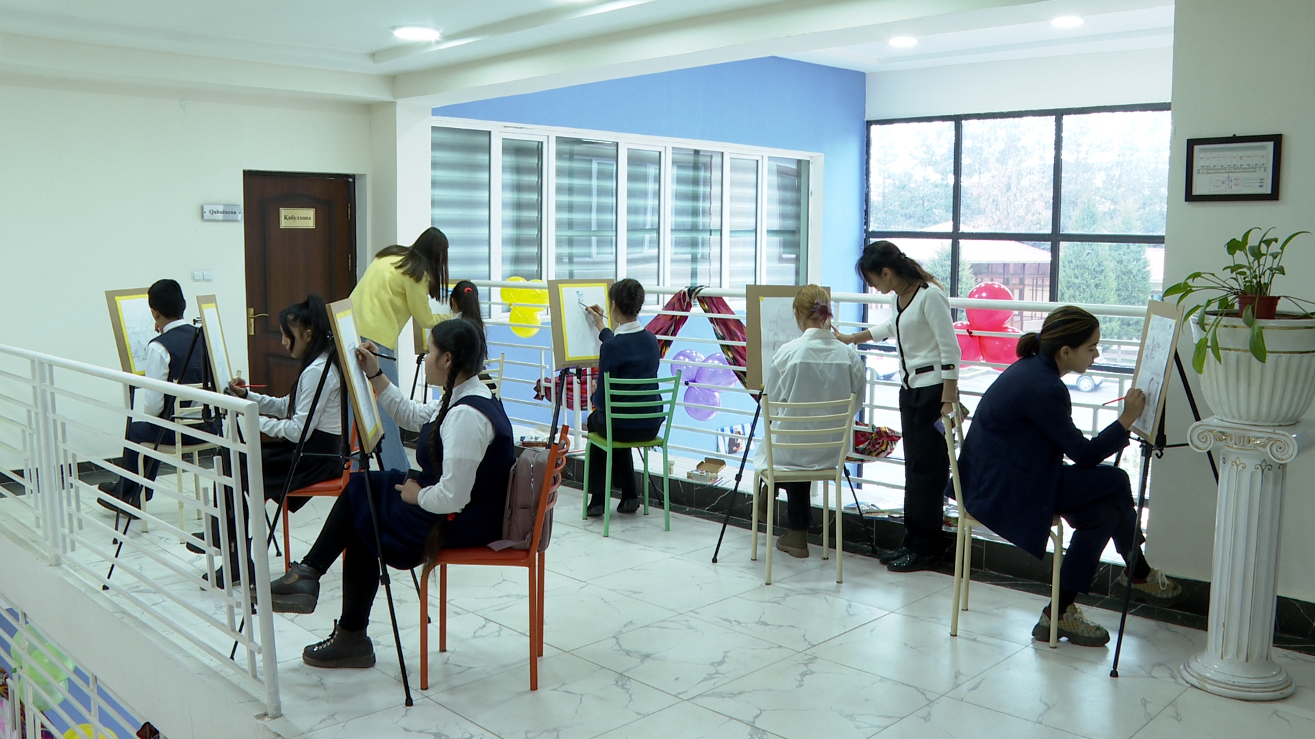 В центре оказания социально-правовой помощи несовершеннолетним ГУВД города Ташкента продол...